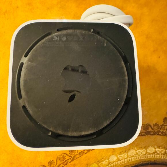 Apple AirPort Extreme Base Station A1521 6th Gen Dual Band 802.11ac Wifi Router - Picture 4 of 11